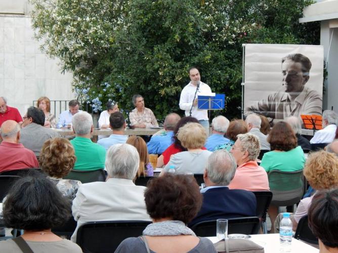 Φωτογραφίες από την παρουσίαση της Τριλογίας του Μπάμπη Κλάρα