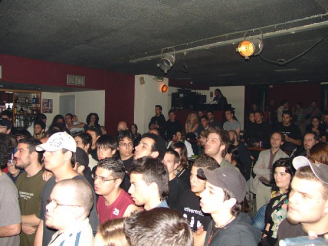 Χρέωσέ τα κι αυτά στη φωτιά": παρουσίαση στην Πετρούπολη με Low Bap