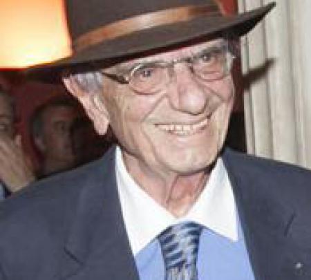 Βασίλης Βασιλικός