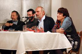 Φωτογραφίες από την παρουσίαση του βιβλίου του Ευτύχη Μπιτσάκη "Ένα φάντασμα πλανιέται"